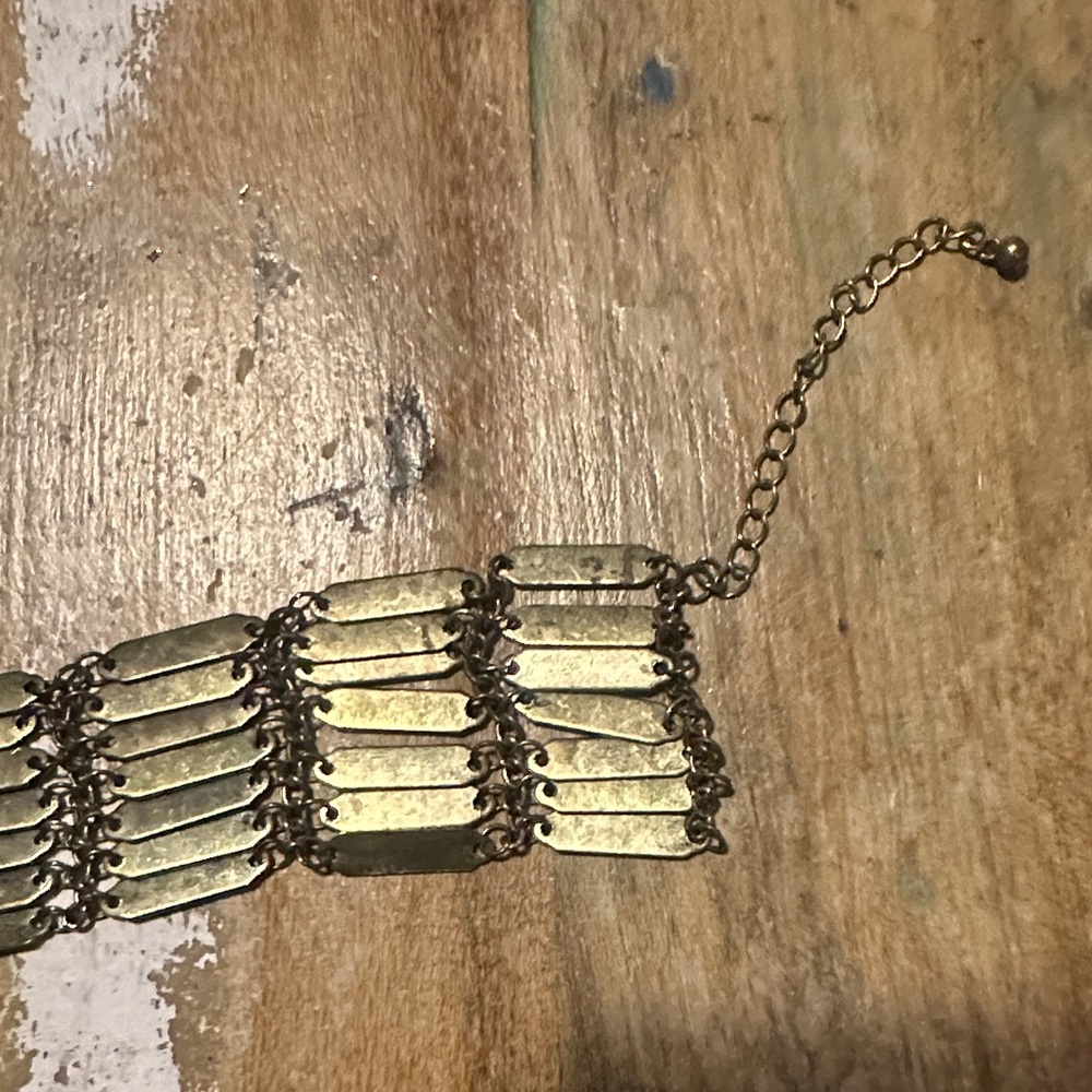 Free People vintage  brass  choker Necklace preowned - Picture 3 of 8